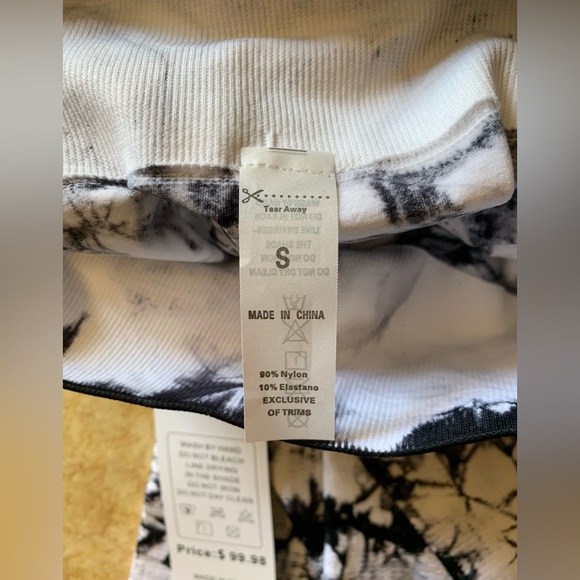 LISM WEAR Athletic Wear women leggings size Small - Picture 5 of 6